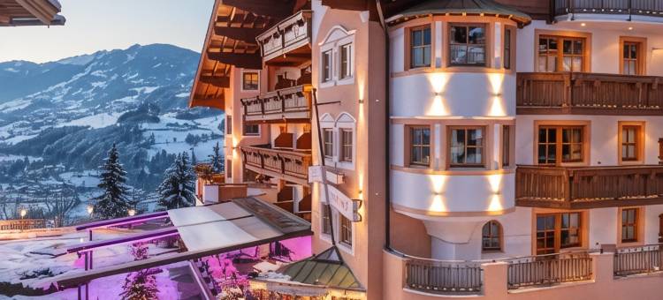 唐纳霍夫阿尔卑斯生活方式酒店(Alpines Lifestyle Hotel Tannenhof)图片