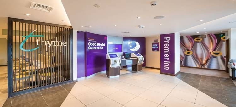 贝辛斯托克镇中心普瑞米尔酒店(Premier Inn Basingstoke Town Centre)图片