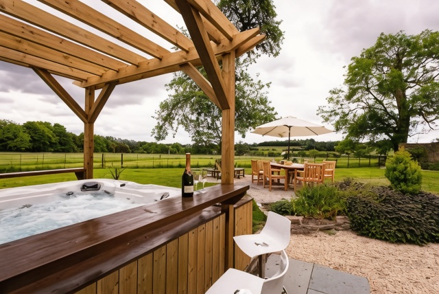 Orchardleigh Estate Over view