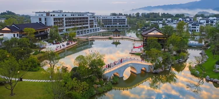 黄山院藏徽州园林酒店图片