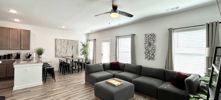 亨茨维尔热门景点舒适私密度假屋(Comfort & Privacy Near Huntsville Hotspots)图片