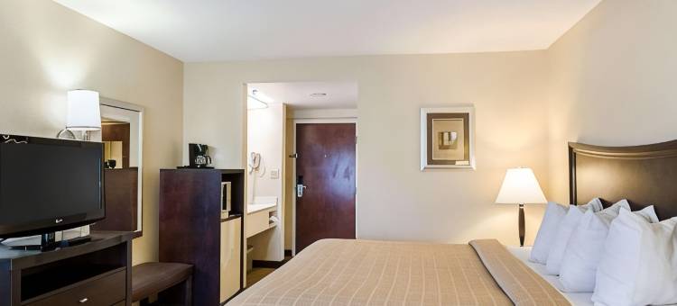 特劳特维尔凯艺酒店-罗阿诺克北(Quality Inn Troutville - Roanoke North)图片