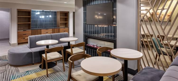 千橡市纽伯里公园拉昆塔温德姆套房酒店(La Quinta Inn & Suites by Wyndham Thousand Oaks-Newbury Park)图片