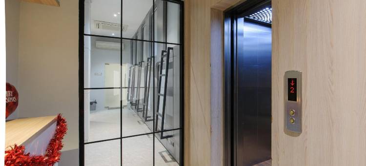 位于城市中心的1卧室公寓-100平方米|带1个独立浴室(Ketje Luxury Capsule Mitra RedDoorz)图片