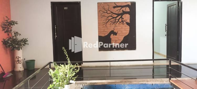 红色伙伴安迪尼帕罗波旅馆(Wisma Andini Palopo RedPartner)图片