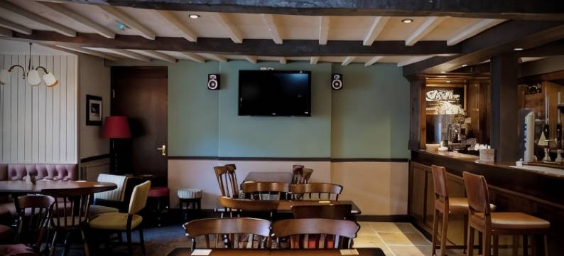 白狮酒店(The White Lion Hotel)图片