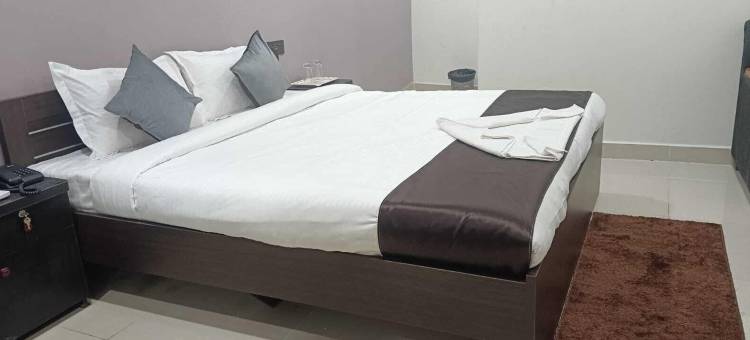 BLACK GRAPES INN酒店(HOTEL BLACK GRAPES INN)图片