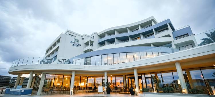 里维埃拉温泉度假村-限成人(Riviera Spa Resort - Adults Only)图片