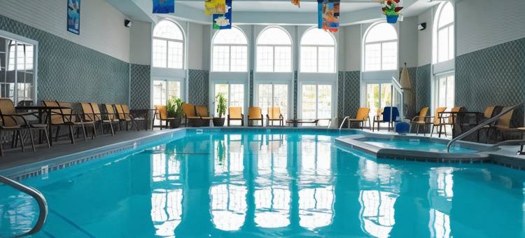 汉密尔顿精选海滨旅馆(Hamilton Inn Select Beachfront Mackinaw City)图片