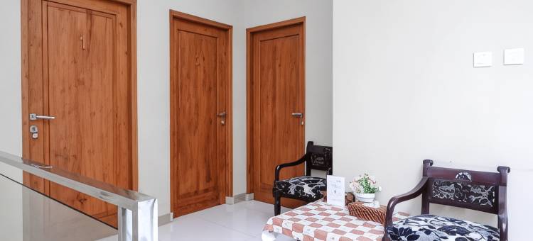日惹格拉明吉兰民宿-红门酒店合作(Grha Minggiran Homestay Yogyakarta Mitra RedDoorz)图片