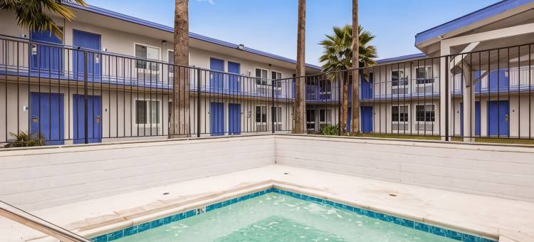 萨克拉门托加州博览会贝斯特韦斯特SureStay Plus酒店(SureStay Plus Hotel by Best Western Sacramento Cal Expo)图片