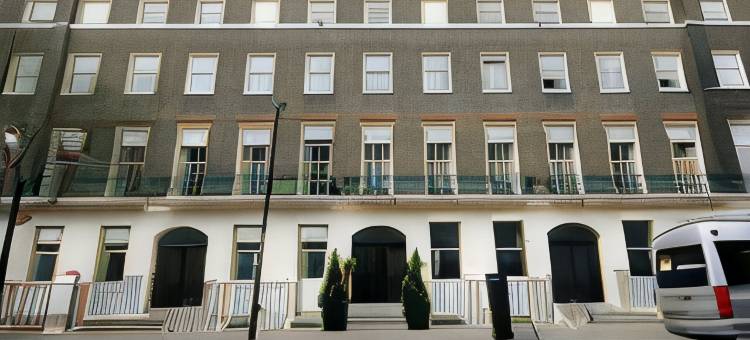 比彻姆庄园酒店(Grange Beauchamp Hotel)图片