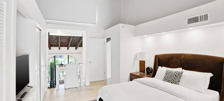 圣詹姆斯广场E单元度假别墅，豪华，宠物友好(The Villa at St. James Place, unit e Luxury, Pet Friendly)图片