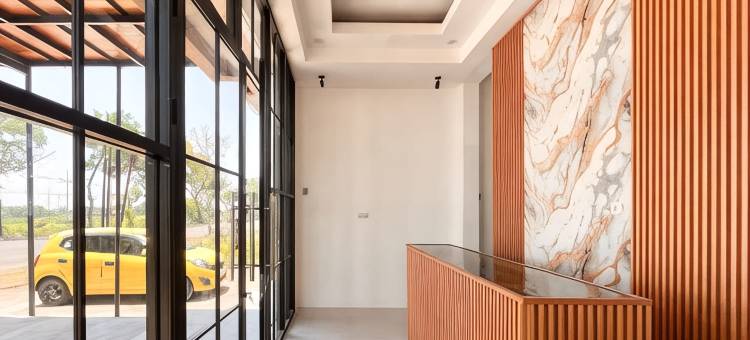 RedDoorz near Alun Alun Tanjunganom Nganjuk 2图片