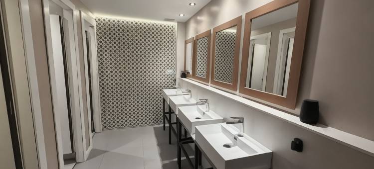 悬空黄巢酒店(Onefam les Corts)图片