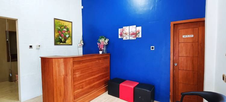 红门子酒店靠近UNTAG Banyuwangi 2(RedDoorz Syariah Near Universitas 17 Agustus Banyuwangi)图片