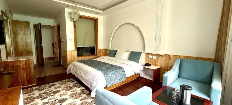 鲁德拉大酒店(Hotel The Rudra Grand)图片
