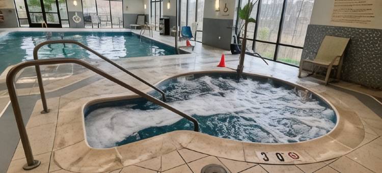 斯特劳兹堡波科诺山欢朋酒店及套房(Hampton Inn & Suites by Hilton Stroudsburg Pocono Mountains)图片