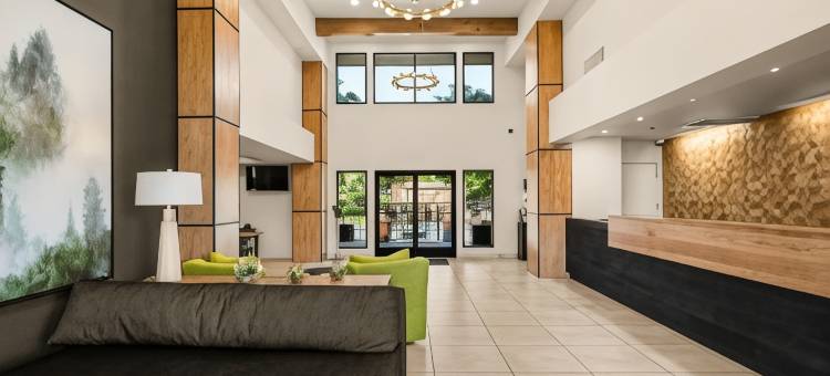 雷丁牛津套房酒店(Oxford Suites Redding)图片