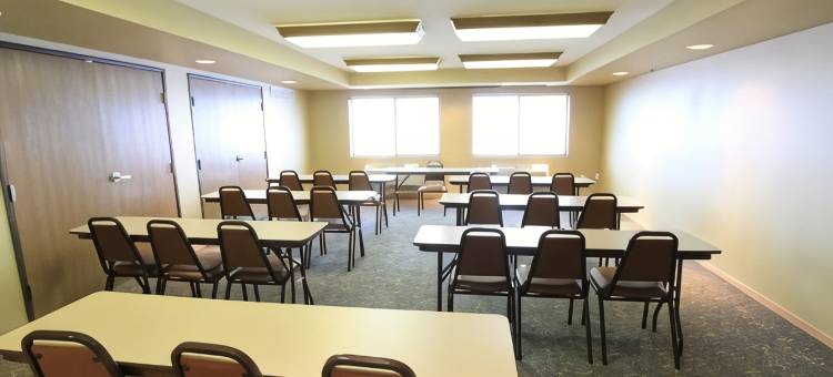 锡达拉皮兹机场美吟温德姆酒店(AmericInn by Wyndham Cedar Rapids/CID Airport)图片