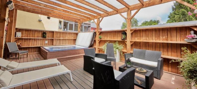 瑞莱斯布斯里昂德之家酒店(Logis Hotel, Restaurant et Spa le Relais de Broceliande)图片