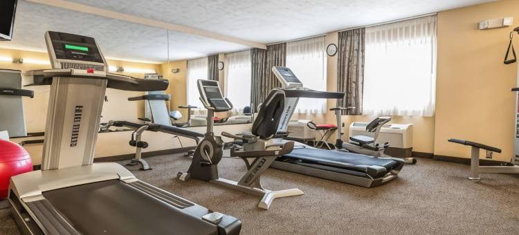 马图恩南品质套房酒店(Quality Inn & Suites Mattoon South)图片