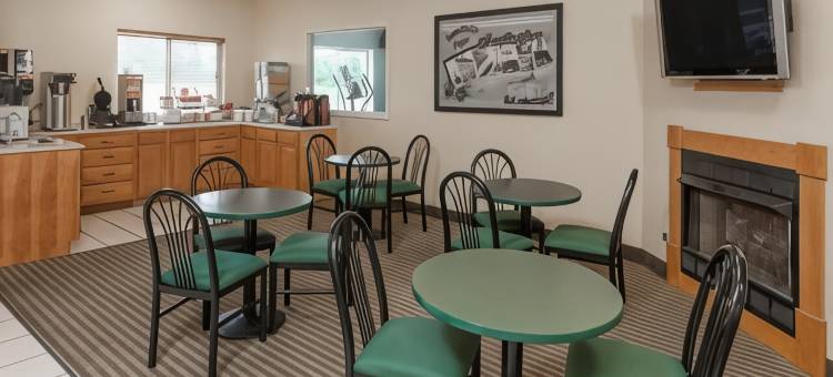 亨廷顿温德姆速8酒店(Super 8 by Wyndham Huntington)图片