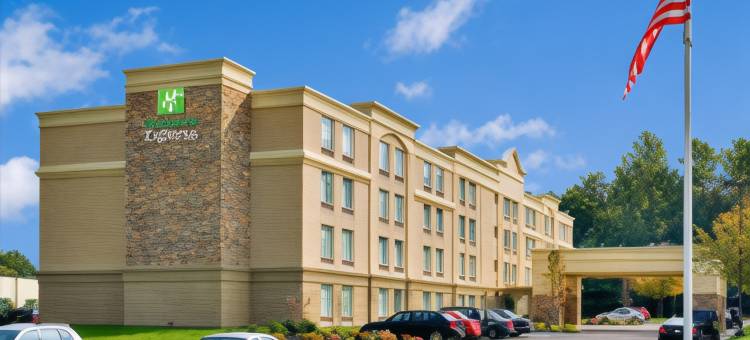 智选假日套房酒店西长分公司(Holiday Inn Express & Suites West Long Branch - Eatontown)图片