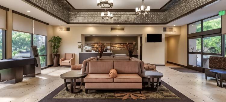 花园宫殿贝斯特韦斯特优质酒店(Best Western Plus Garden Court Inn)图片