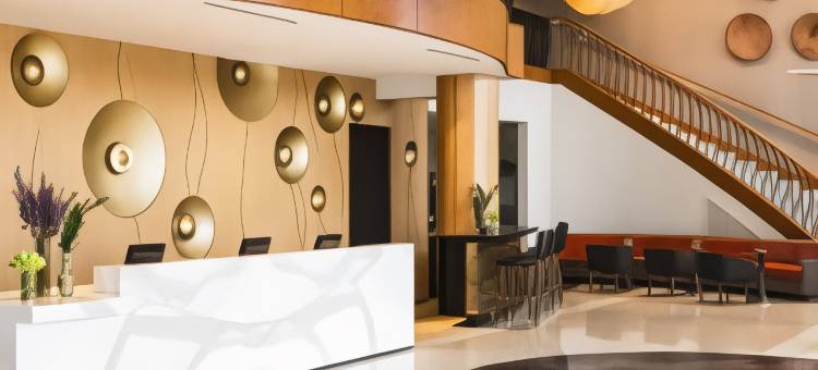万丽罗利北山酒店(Renaissance Raleigh North Hills Hotel)图片