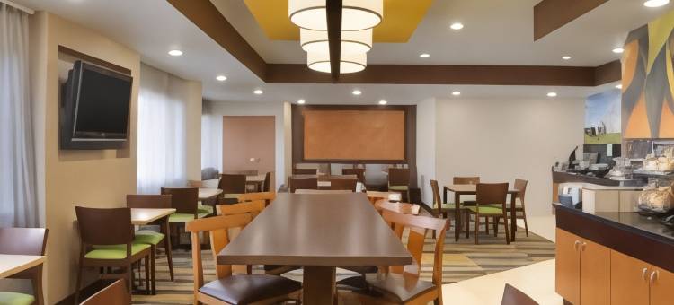 沃斯堡大学路万豪万枫酒店(Fairfield Inn & Suites Fort Worth University Drive)图片