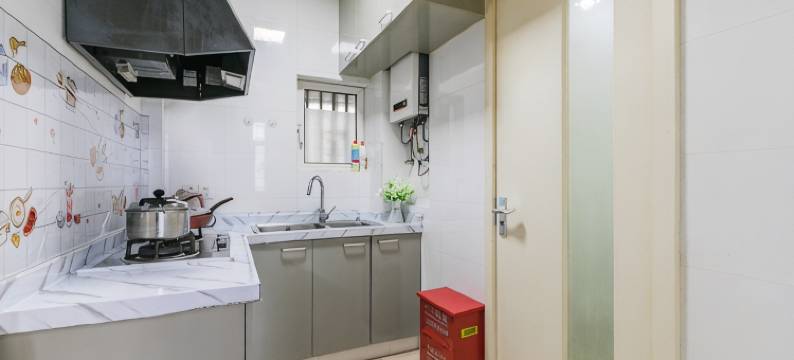 Eric陈公寓(张杨路1号分店)图片