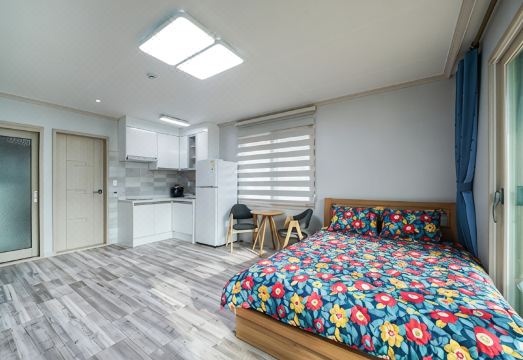 Gurye Seomjingangnaru PensionHotel Overview