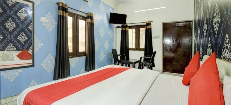 OYO 71043 Hotel Kingsman图片