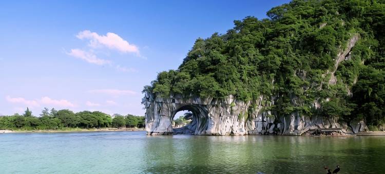 西岸酒店(桂林两江四湖象鼻山店)图片