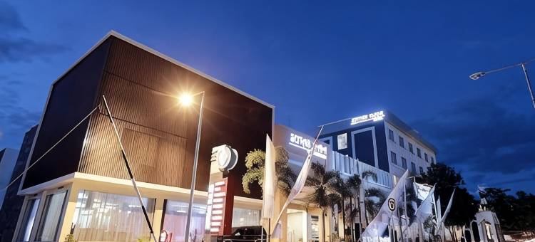 苏丹拉哈帕卢酒店(Sutan Raja Hotel & Convention Palu)图片