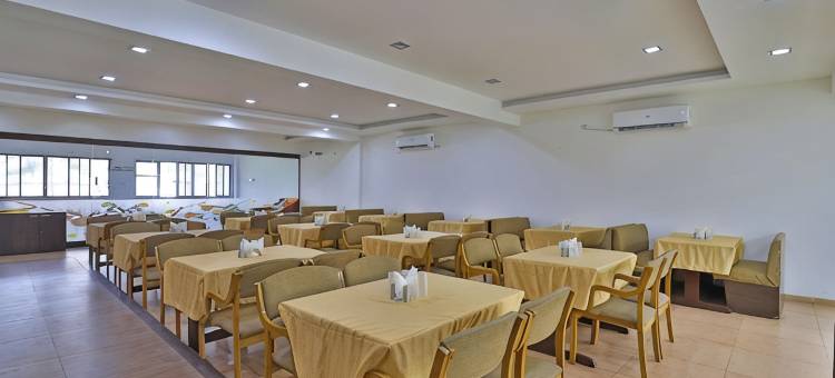 锡尔瓦萨乌特卡什酒店(Utkarsh Hotel)图片