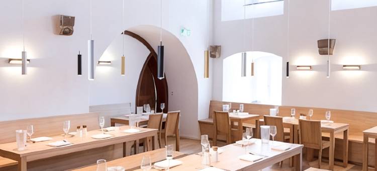 施潘根贝尔格城堡酒店(Schloss Spangenberg)图片
