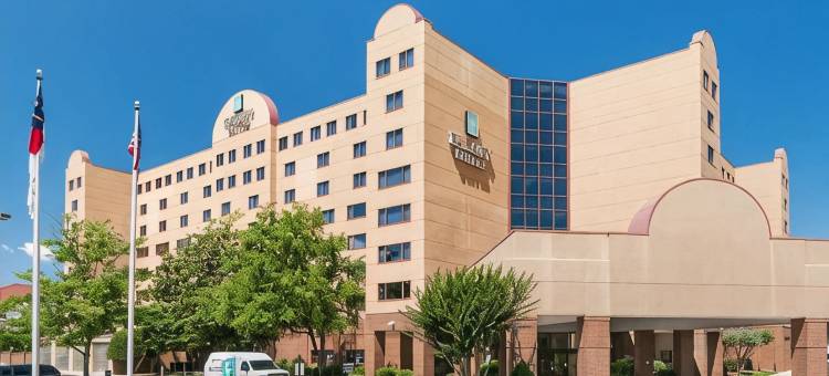 希尔顿安泊酒店-夏洛特(Embassy Suites by Hilton Charlotte)图片