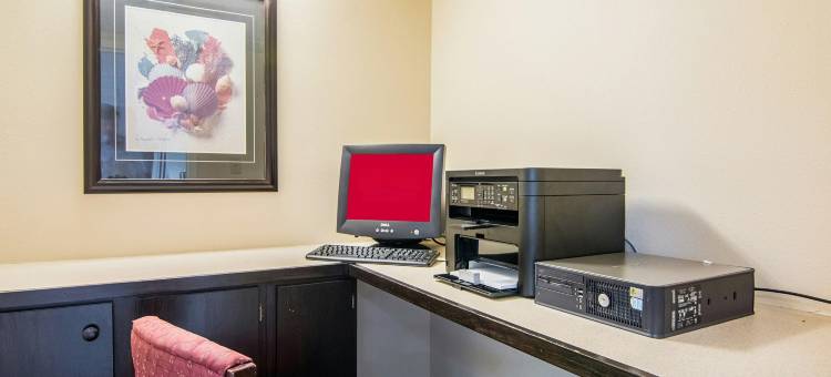 红顶酒店-费耶特维尔95号州际公路(Red Roof Inn Fayetteville I-95)图片