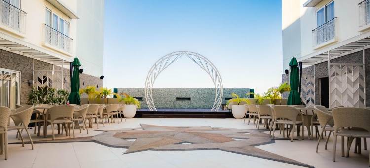 罗伊酒店和会议中心(Roy's Hotel and Convention Center)图片