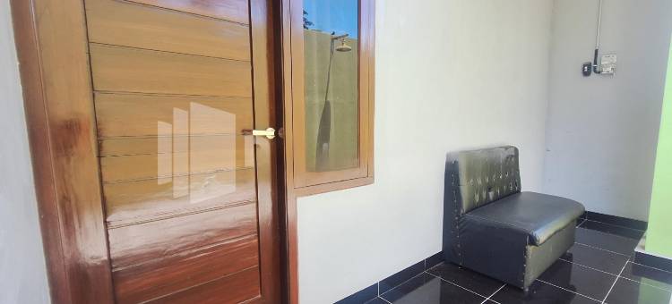 Vins Homestay Kroya Mitra RedDoorz图片