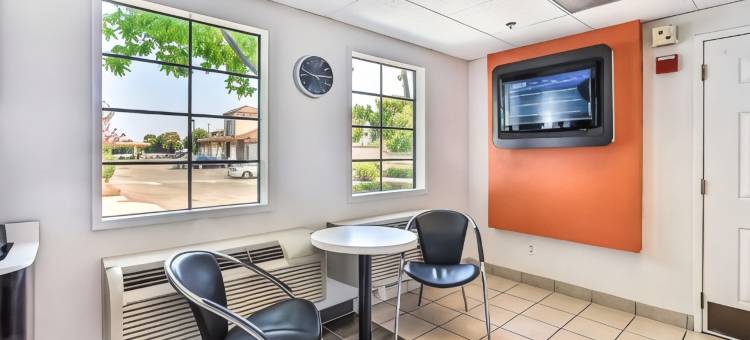 森尼韦尔北6号汽车旅馆(Motel 6 Sunnyvale, CA - North)图片
