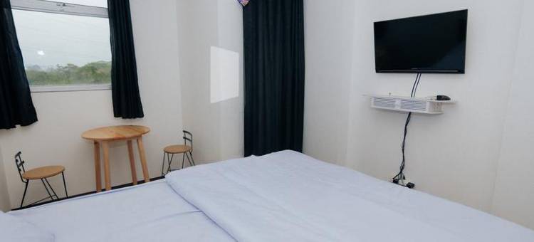 RedLiving Apartemen Gunung Putri Square - Top Room图片