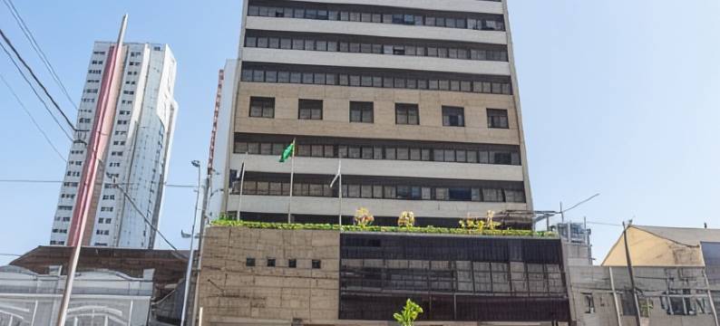 由纳赛母公司经营的维多利亚别墅库里提巴酒店(Hotel Victoria Villa Curitiba by Nacional Inn)图片