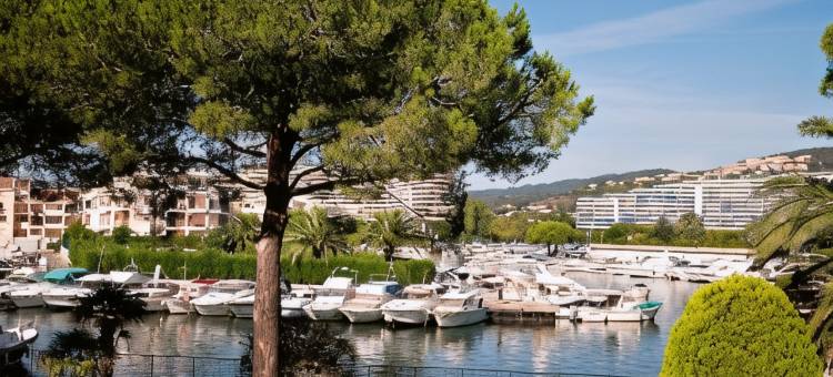 瓦坎斯奥勒 - 卡雷海洋法义公寓式酒店(Vacancéole - Résidence Carré Marine)图片