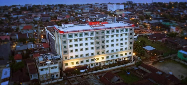 巴东洛基广场酒店(Rocky Plaza Hotel Padang)图片