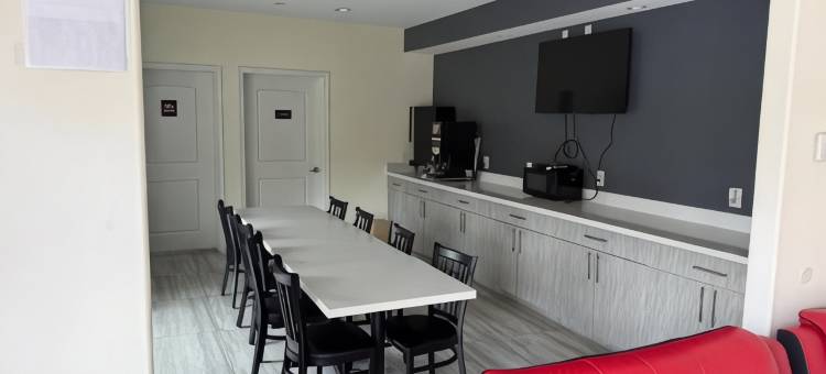 Regency Inn & Suites Humble FM1960 - IAH Airport图片