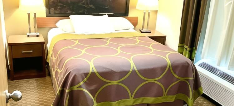 欣顿温德姆速8酒店(Super 8 by Wyndham Hinton)图片