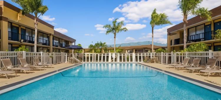 可可华美达酒店(Ramada by Wyndham Cocoa)图片